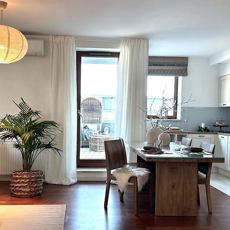 Sea Towers Apartament 27- Min 2 Noce Gdynia Buitenkant foto